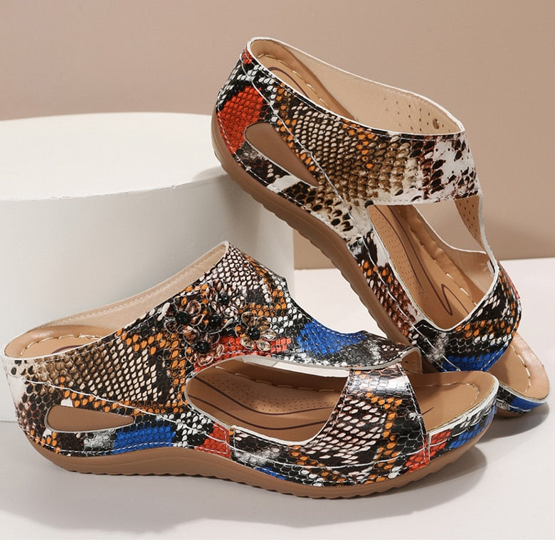 HeeledRetro - Slip On Orthopedic Sandals