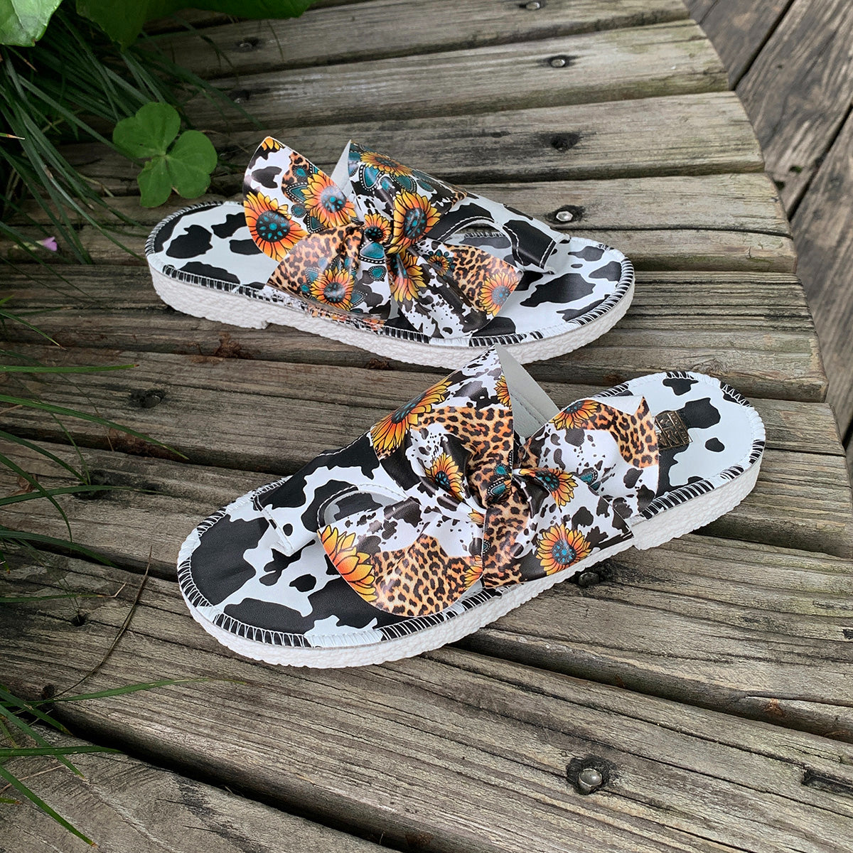 PetalPace - Flower Clip Toe Flip Flops