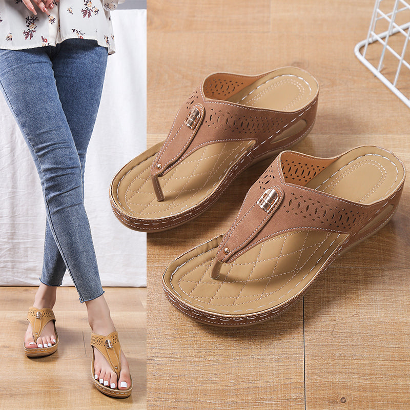 RetroFloral - Multi color Flat Flip-flops
