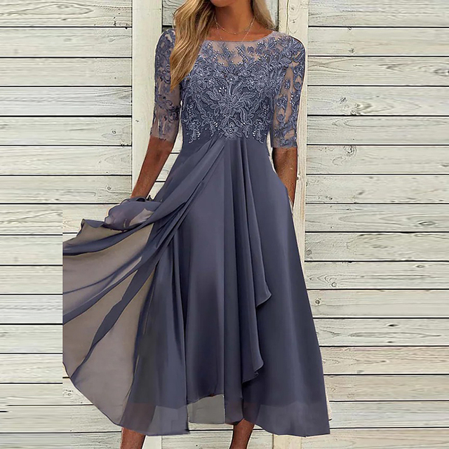 Angelika – Kleid mit Blumenmuster Lila